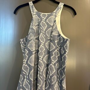 JAYGODFREY Elegant Blue and White Top